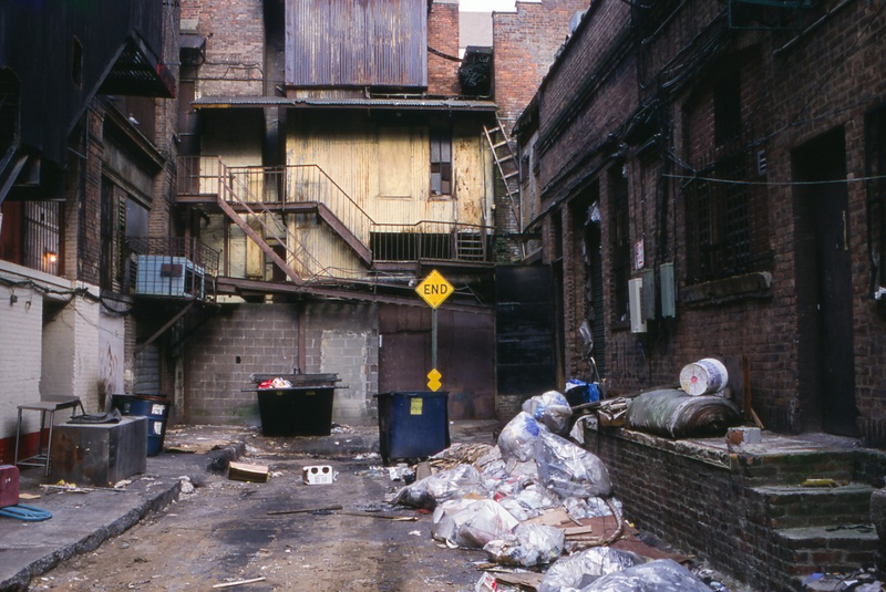 Illustration for article titled Photos of Dead Ends Are a Glimpse at Brooklyn's Roads Less Traveled